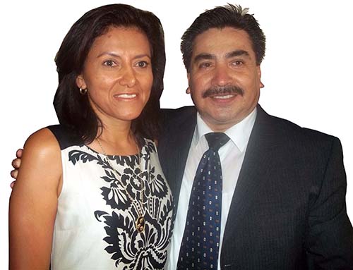 Paula Acosta y Marco A. Cambero