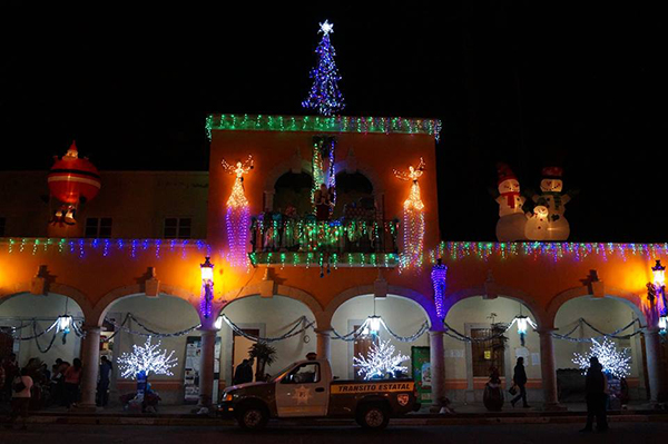 luces navideñas Ahuacatlán