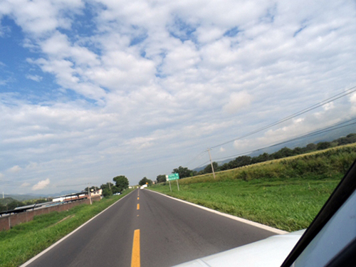 Bordes de la carretera, un peligro para automovilistas