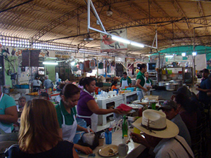 Comedor de doña Juanita en el mercado Rey Nayar | Foto: Archivo
