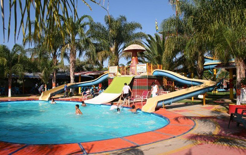 Familias del sur disfrutan últimos días de vacaciones