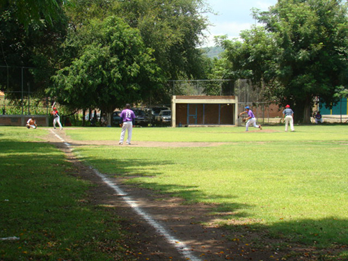 Águilas esperan clasificar a la final en patio ajeno