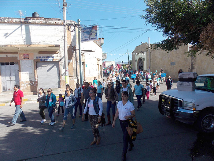 Tocó el turno a Ahuacatlán: marchan contra la diabetes