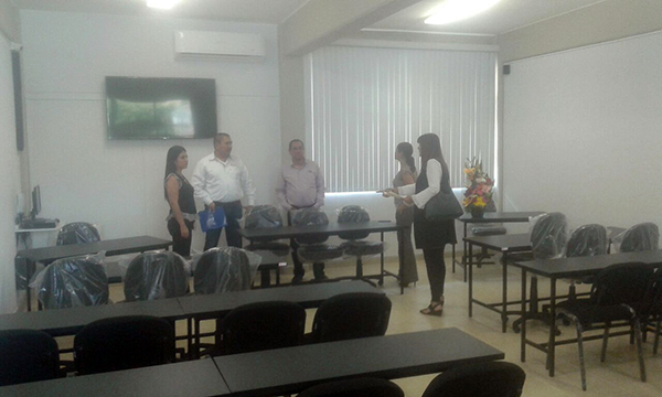 Rector Nacho Peña inaugura nuevo edificio en la UASI de Ixtlán