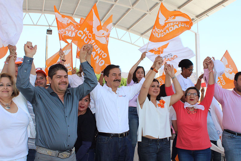 Nadie acudió al debate con Raúl Mejía