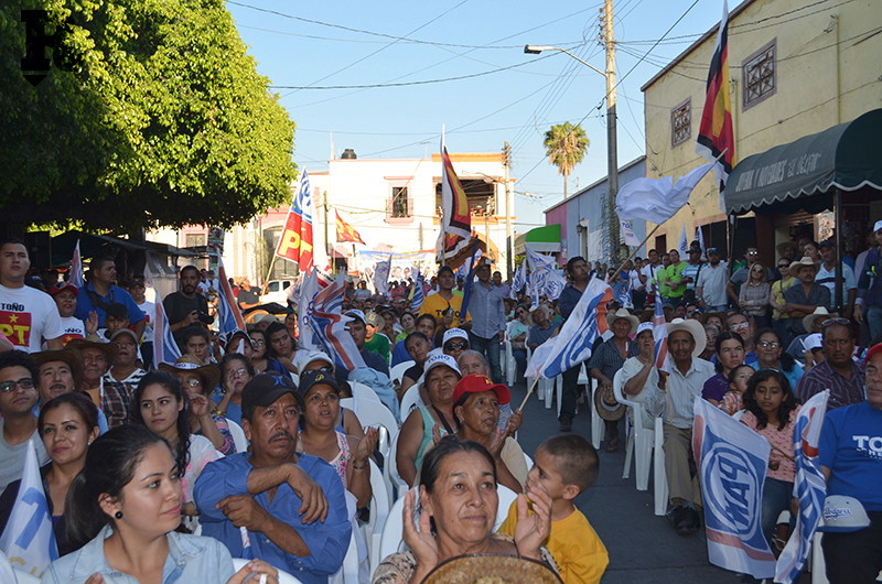 Encabeza Ricardo Anaya marcha mitin en Ahuacatlán