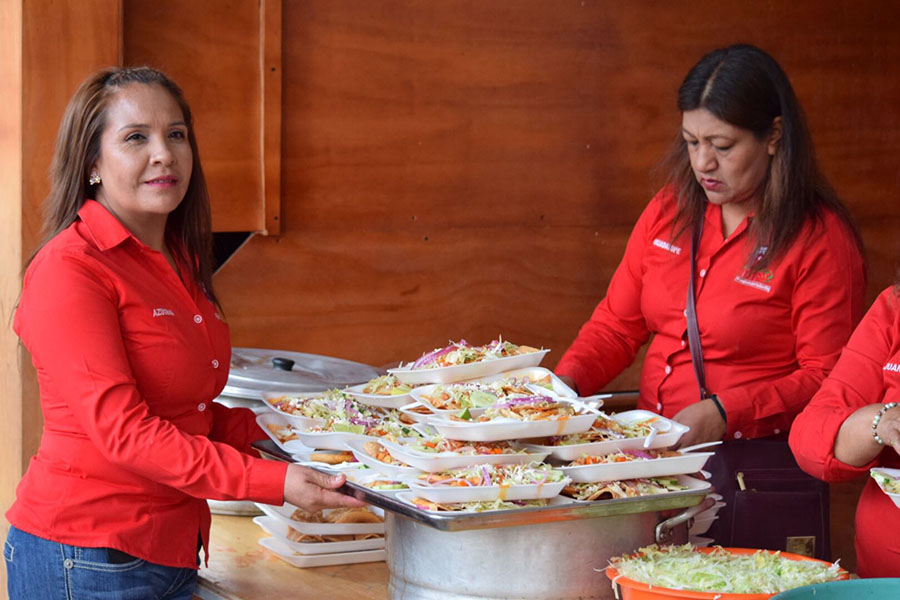 ¡Exitoso festival por el Día de las Madres en Jala!