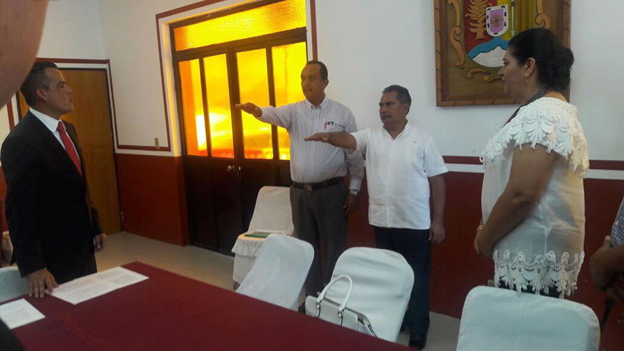Toma protesta Carlos Carrillo como presidente de Jala