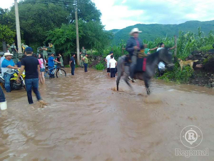 Zoatlán nuevamente anegado por lluvias torrenciales