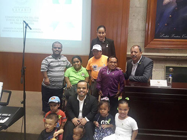 Congreso del estado establece Día Estatal de Personas de Talla Pequeña