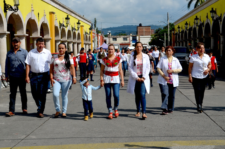 DIF de Ahuacatlán exhorta a familias a comer sano