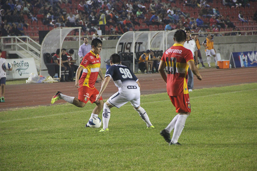 Deportivo Tepic derrota a Rayados Monterrey