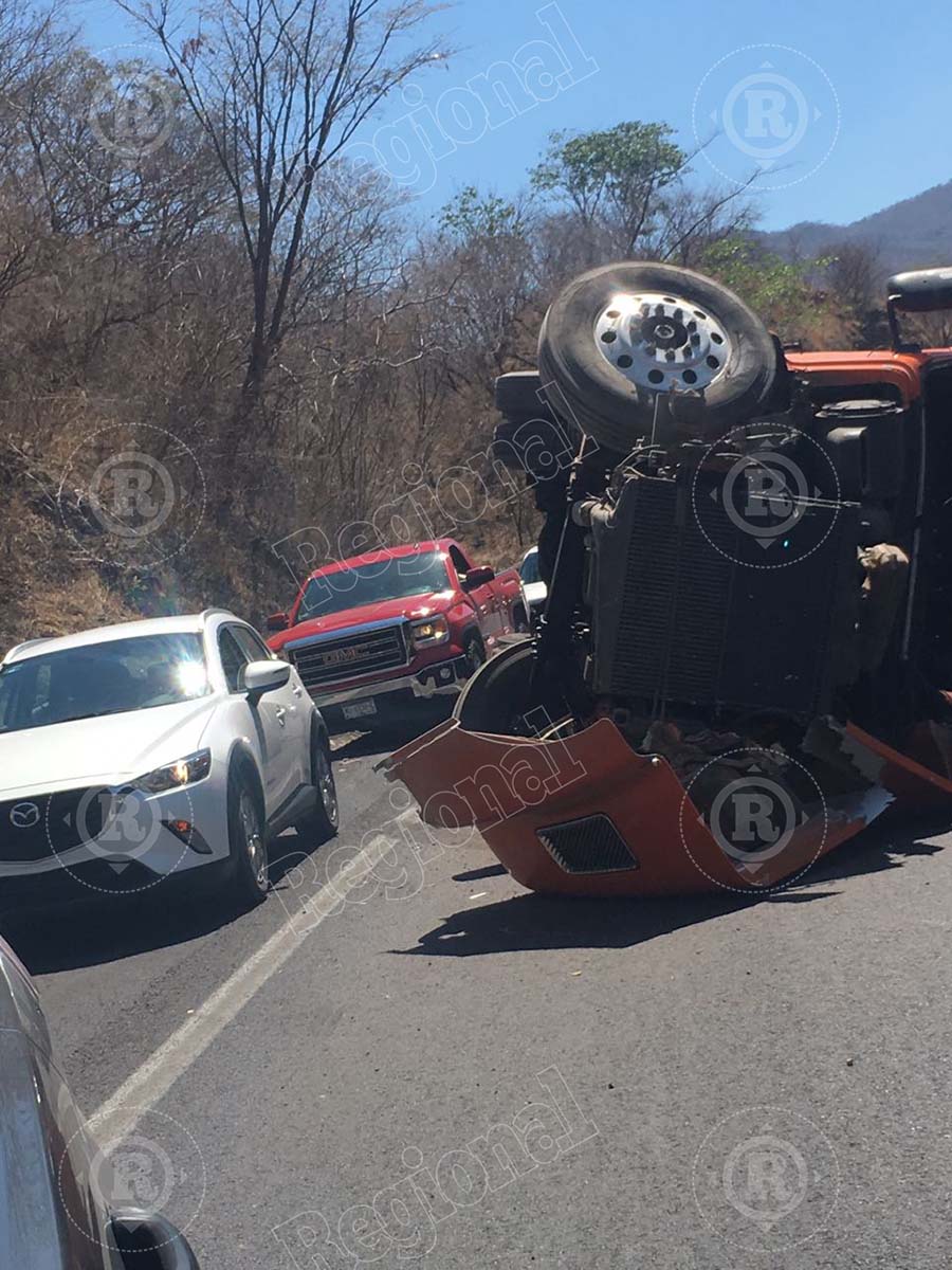 Tres accidentes por la autopista deja al menos un muerto y un herido