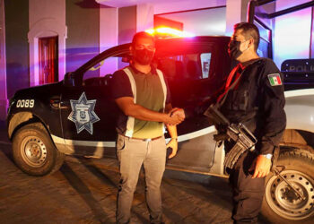 Con constantes rondines policía de Amatlán previene actos delictivos