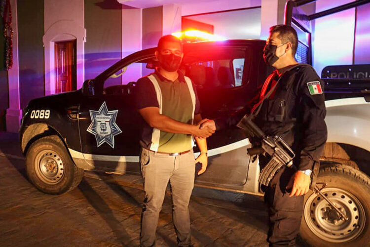 Con constantes rondines policía de Amatlán previene actos delictivos