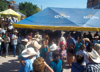 Habitantes de Tepuz se alistan para sus fiestas patronales