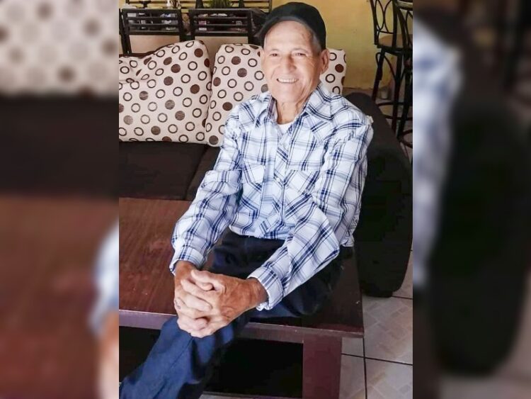 Despiden restos de Agustín ‘Lara’ González en Ahuacatlán