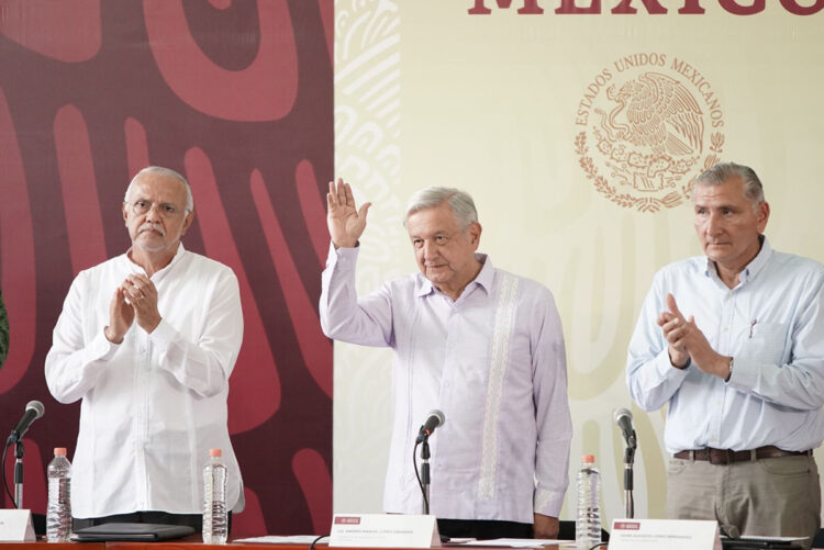 ¡Con todo su gabinete, López Obrador inicia acciones para apoyo de Nayarit!