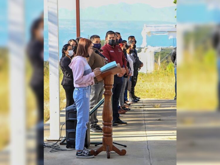 Estudiantes de Amatlán tendrán su casa en Tepic