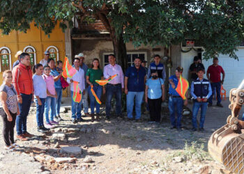 Dan banderazos a importantes obras en Ixtlán