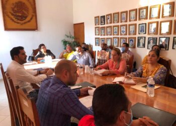 Cabildo de Ahuacatlán, ¡Dividido!