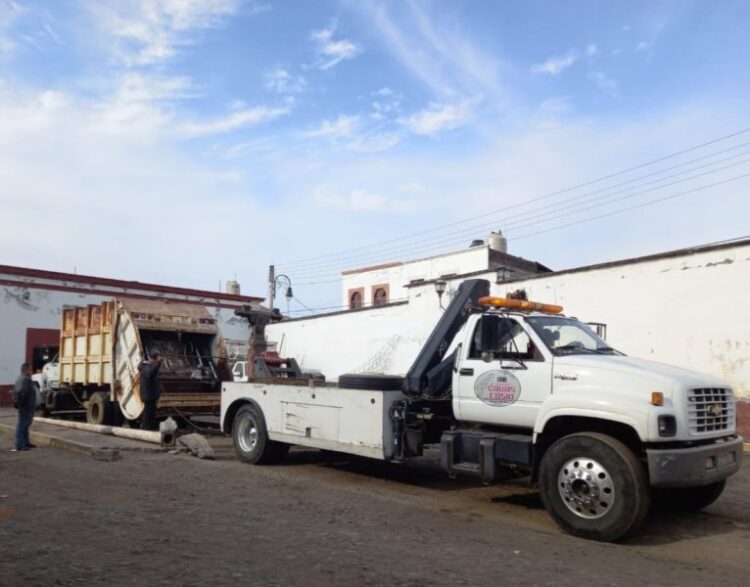 Ordena Toño Carrillo reparación de compactadores de basura
