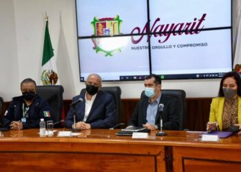 Pago puntual de impuestos permitirá mejores resultados a nayaritas: Julio López Ruelas