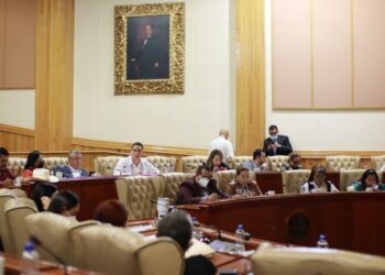 Pago puntual de impuestos permitirá mejores resultados a nayaritas: Julio López Ruelas