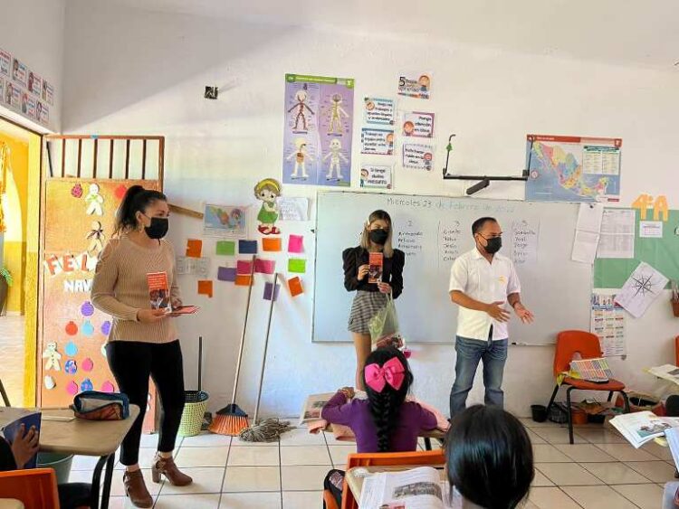Previenen el cáncer infantil  en escuelas de Ahuacatlán