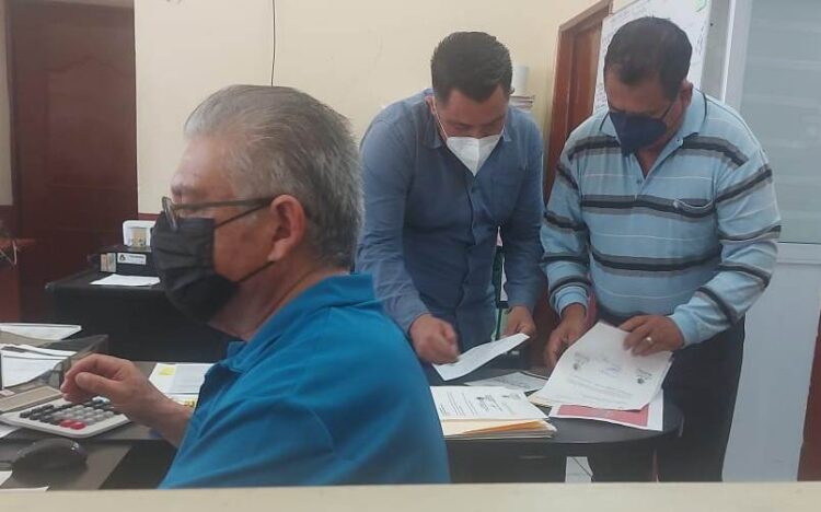 Invitan a contribuyentes a ponerse al corriente con pago del predial