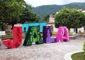 Proponen colocación de maxiletras de Jala a la entrada del pueblo