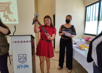 Exitosa convocatoria en conversatorio contra la violencia de género