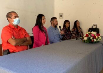 Incendios de pastizales y forestales traen en jaque al gobierno de Jala