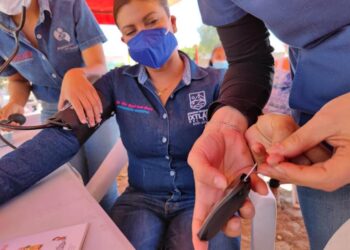 Pone en marcha Elsa Nayeli módulo de salud itinerante