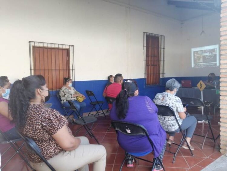 Imparten curso de cultura vial a prestadores de servicios en Jala y Jomulco