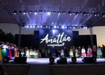 Presenta Amatlán su folclor y gastronomía en Feria de Nayarit