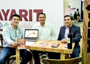 Presente Jala en Gala Puerto Vallarta — Riviera Nayarit