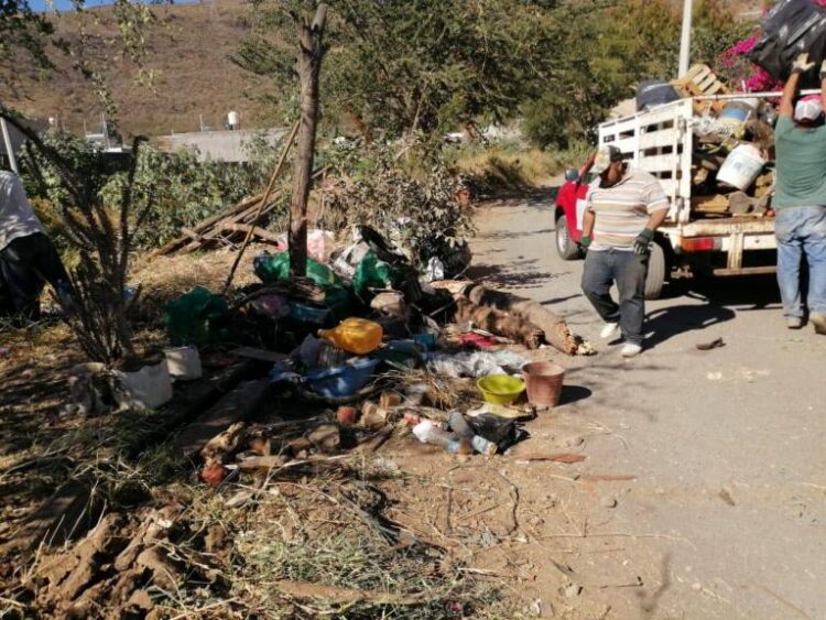 Llama gobierno de Ixtlán  no tirar basura en  caminos