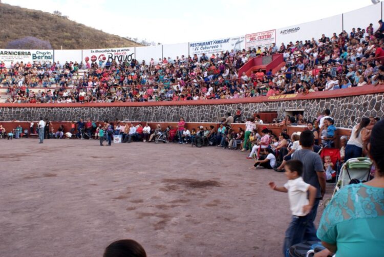 Gobierno de Ahuacatlán festejará a mamitas del municipio