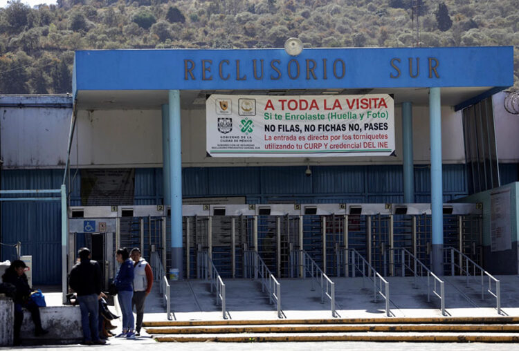 Detienen a maestro por violación equiparada contra una niña del CAM