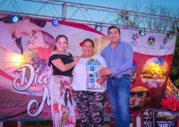 Gobierno de Jala festejó en grande a las madres el pasado domingo