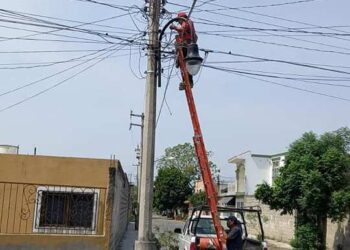 Servicios públicos de Jala trabaja en diversos frentes