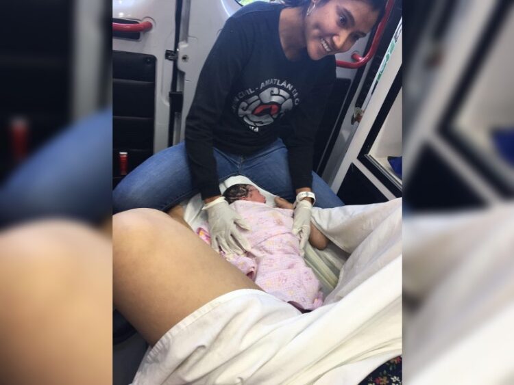 Rafa Sandoval pedirá apadrinar a bebé que nació en ambulancia