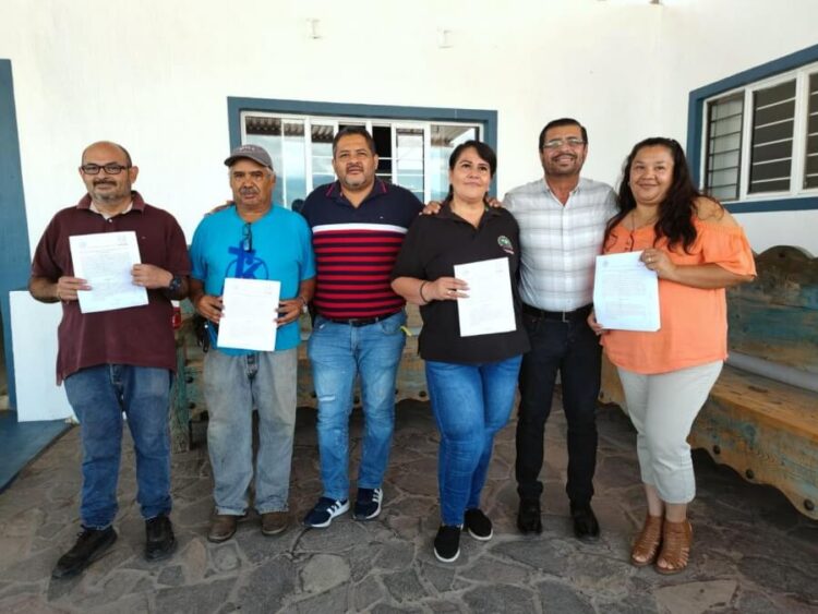 Se jubilan cuatro empleados de base del Ayuntamiento de Ixtlán