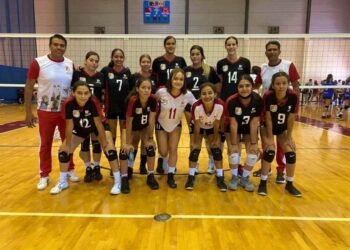 Felicita Elsa a jóvenes por medalla de bronce en juegos de la CONADE