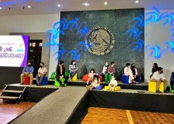 Presentación de trabajos de la consulta nacional "¿Me escuchas?" el año pasado.