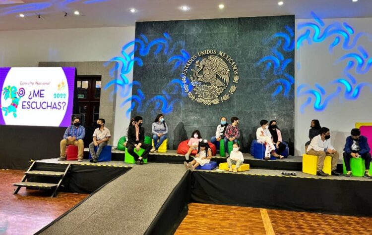 Presentación de trabajos de la consulta nacional "¿Me escuchas?" el año pasado.