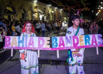 Cautiva Bahía de Banderas en rompimiento de feria en Ahuacatlán y en foro cultural 