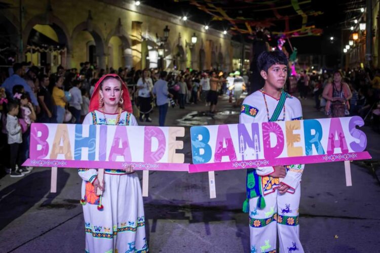Cautiva Bahía de Banderas en rompimiento de feria en Ahuacatlán y en foro cultural