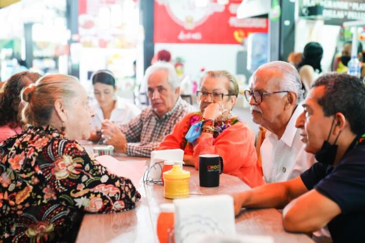 Apoyar e impulsar economía comerciantes; importante motor para Nayarit: Navarro